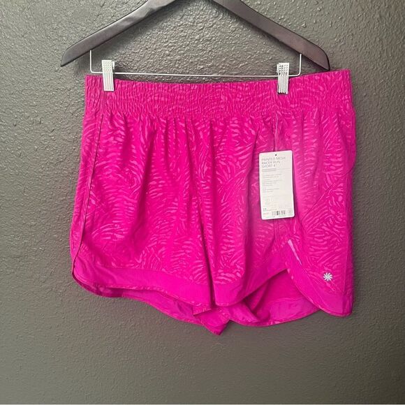 Athleta Printed Mesh Racer Run 4” shorts - Picture 6 of 13